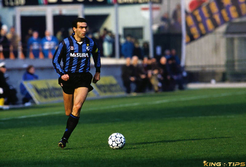 G. Bergomi made his Internazional debut in the 1980/81 season at the age of 17