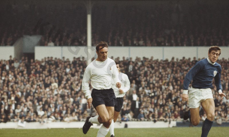Jimmy Greaves is one of the players who scores the most goals