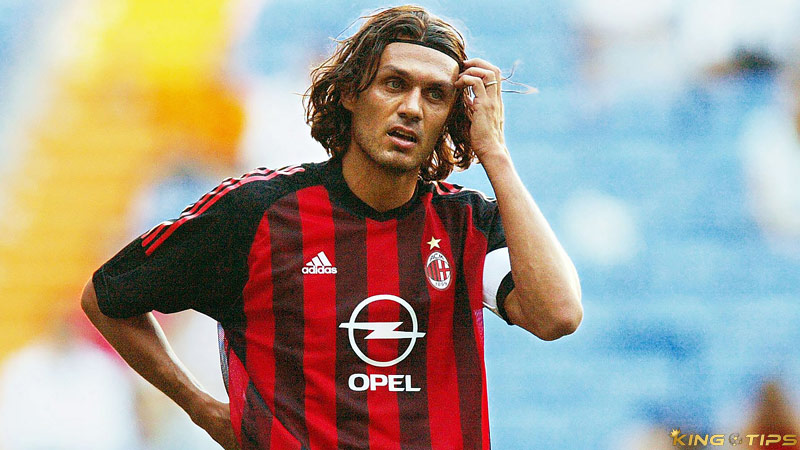 Paolo Maldini played for AC Milan for 24 years, from 1985 to 2009