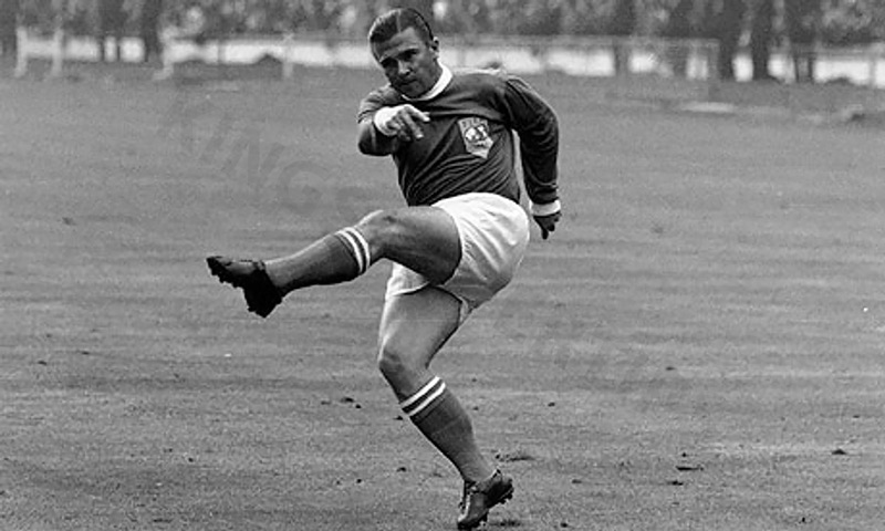 The legendary Puskas possesses an extremely dexterous left leg