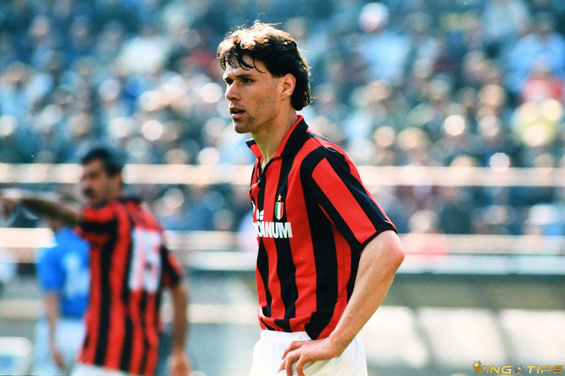 Van Basten while playing for AC Milan