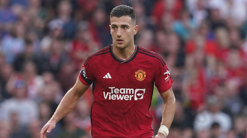 Diogo Dalot is the best right back in Premier League history