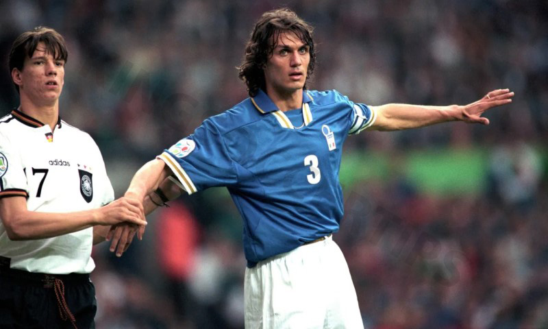 Paolo Maldini is the greatest player with the number 3