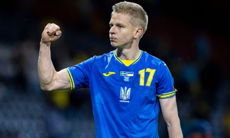 Oleksandr Zinchenko is famous for his ability to play as a defender or midfielder