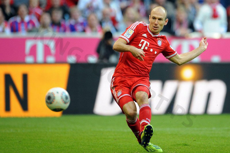 "Crystal Feet" is Arjen Robben's best soccer nickname