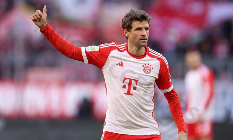 Thomas Müller is the most talented football player with number 25