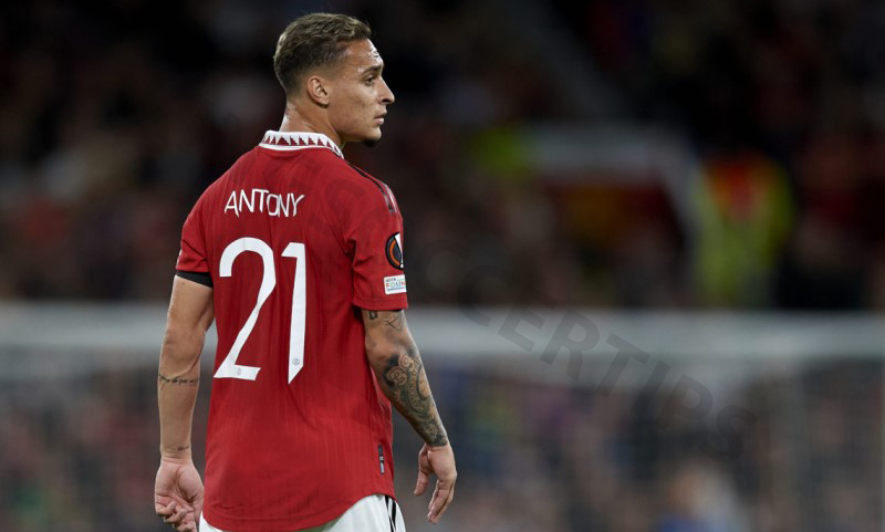 Antony is the best soccer player with number 21