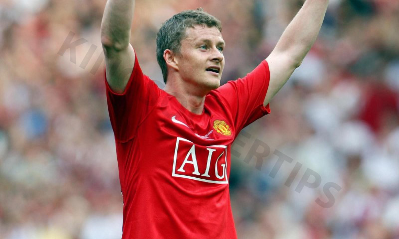 Ole Gunnar Solskjaer is someone who often appears from the bench