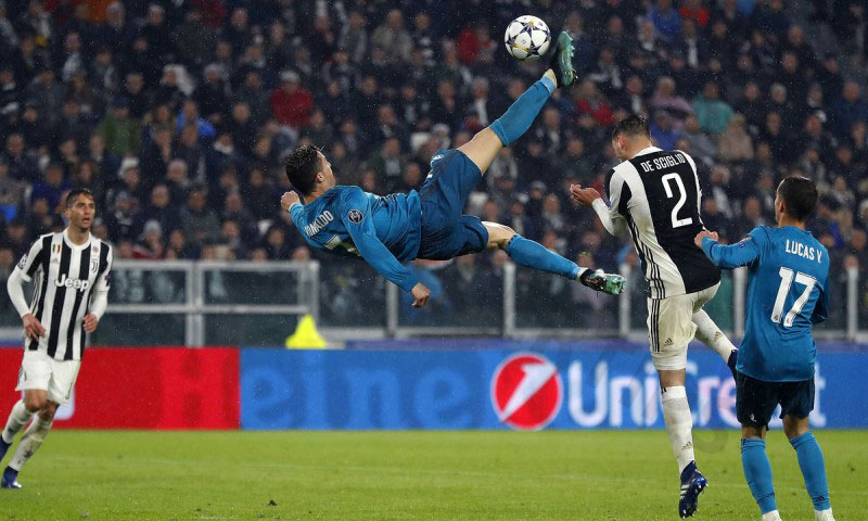 Cristiano Ronaldo vs Juventus - Best bicycle kick in football