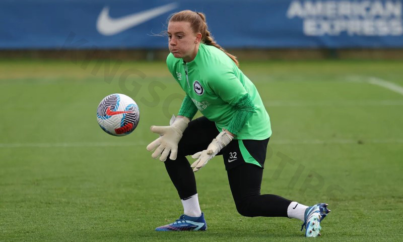 Sophie Baggaley is one of the best goalkeepers in women's football