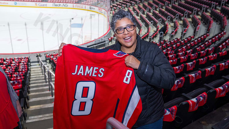 Best women's hockey player: Angela James