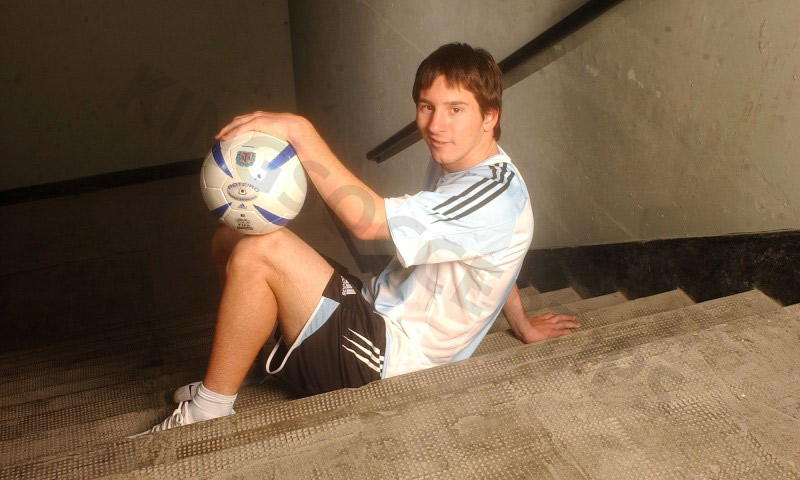 What was Lionel Messi childhood like?