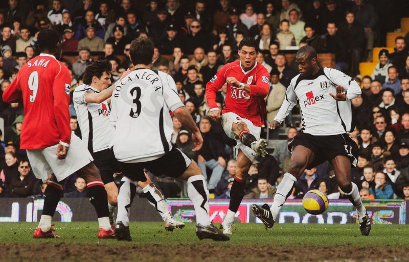 Solo goal against Fulham (2007)