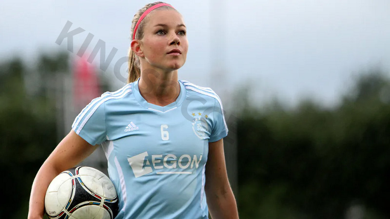 Anouk Hoogendijk Anna - The most beautiful female soccer player​