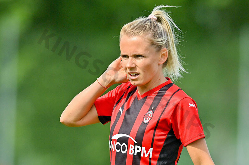 Julia Simic - The most beautiful female soccer player​