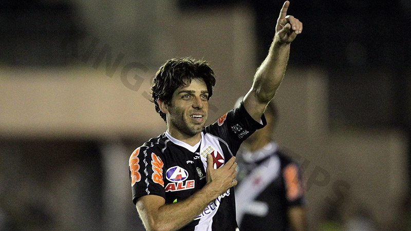 Juninho Pernambucano - Best free kick taker