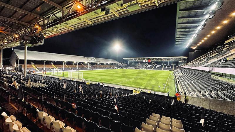 Top 10 oldest football stadium in the world: Craven Cottage (Anh - 1896)