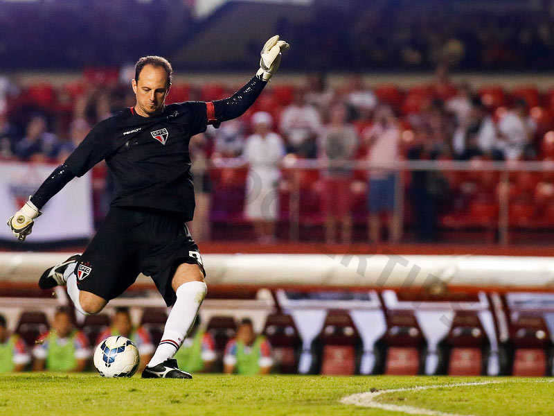 Rogerio Ceni - All time best free kick taker