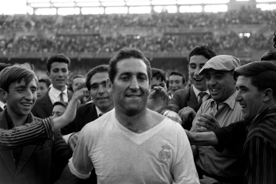 Famous football players number 11: Francisco Gento