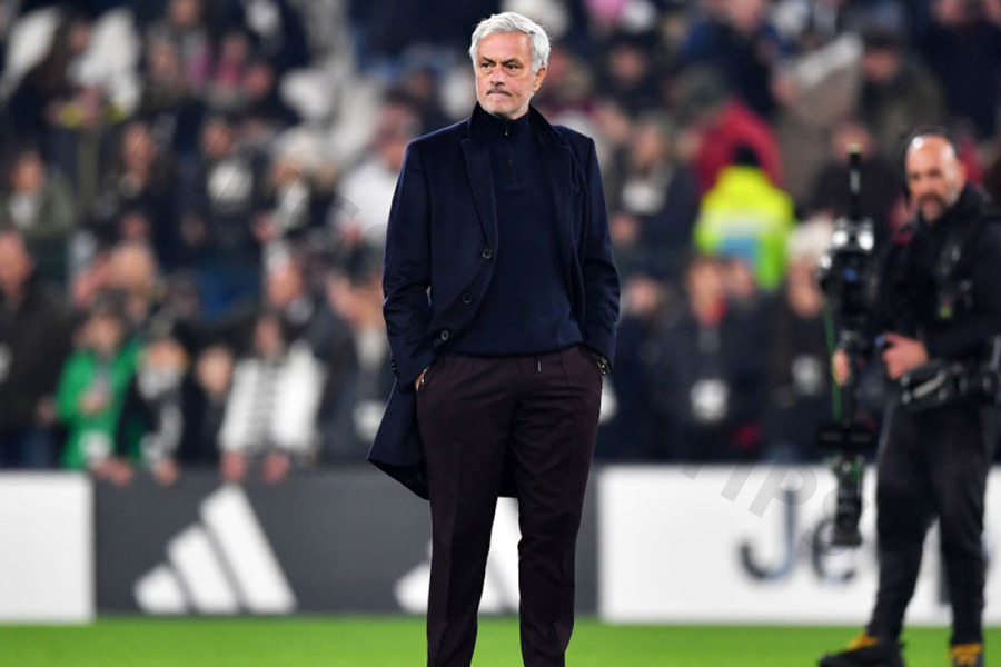 Most educated football managers - José Mourinho: Tactical talent meets academic excellence