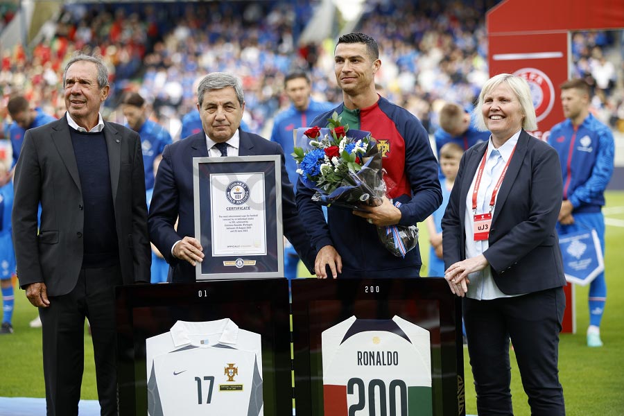 Ronaldo guinness world record list causes storm on social networks