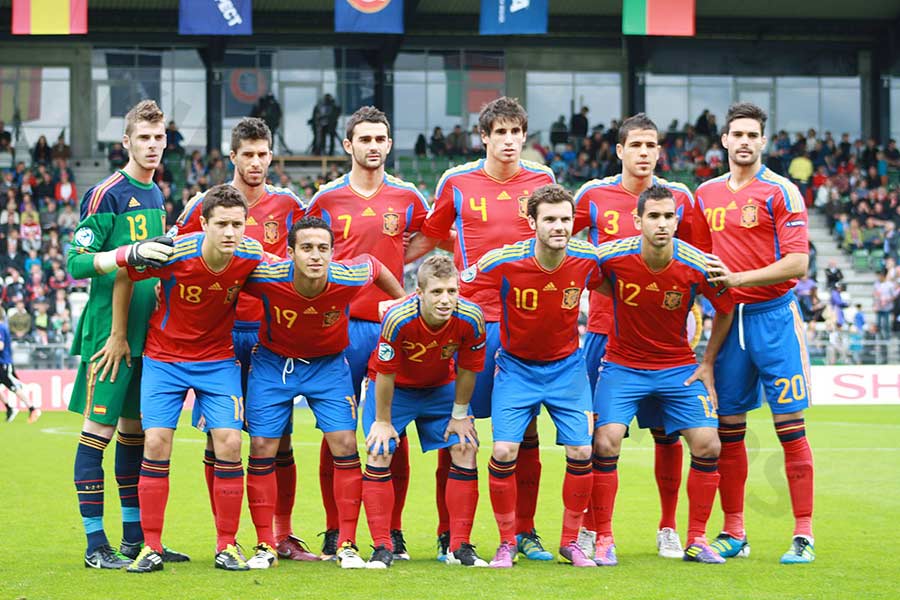 Which country has the best football players in the world: Spain