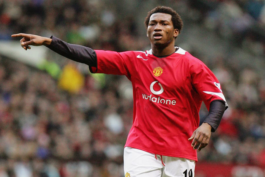 Eric Djemba Djemba- Worst midfielders in football