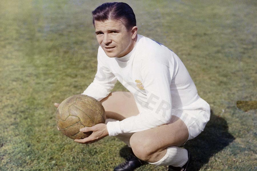 Ferenc Puskás - Among the top 10 highest scorers in soccer