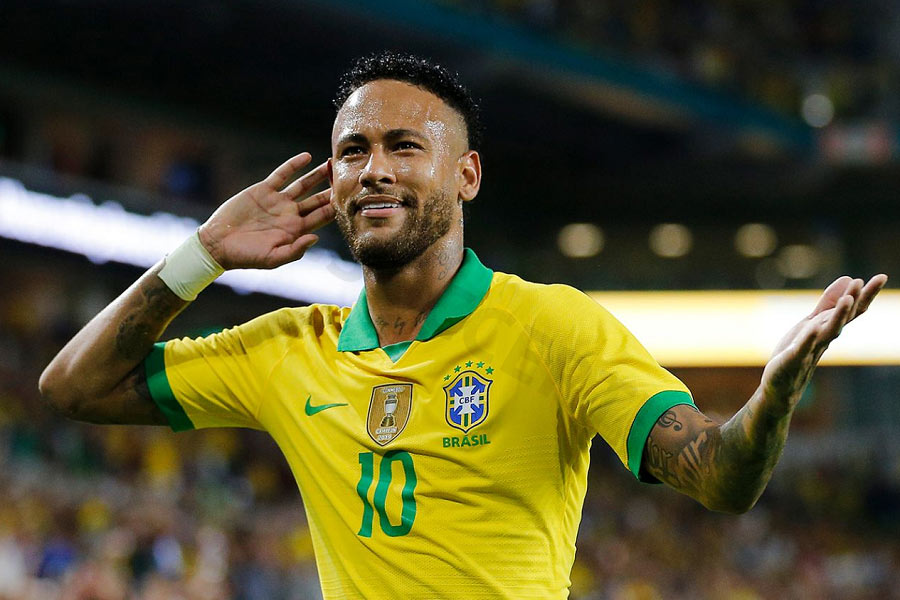 Neymar - Players most international goals