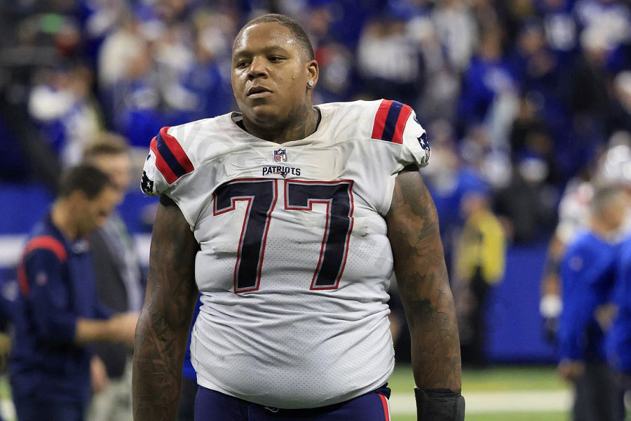 Who is the heaviest player in NFL history - Trent Brown