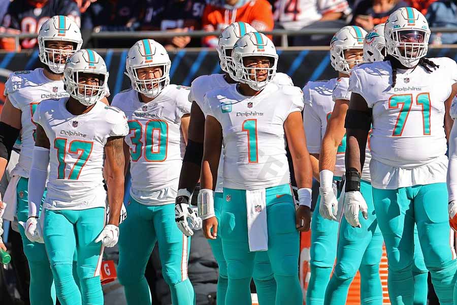 Miami Dolphins (1972) - Best NFL team of all times