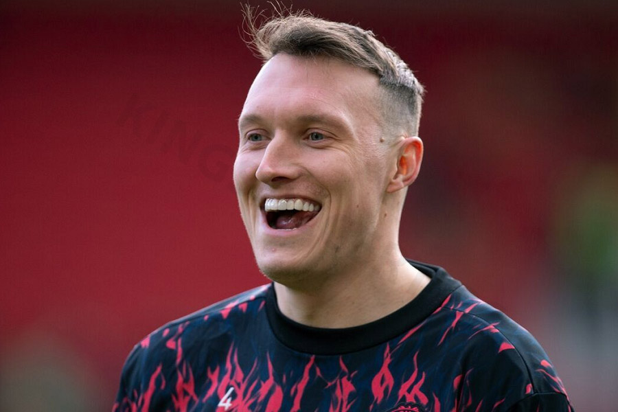 Phil Jones - Worst man utd defenders