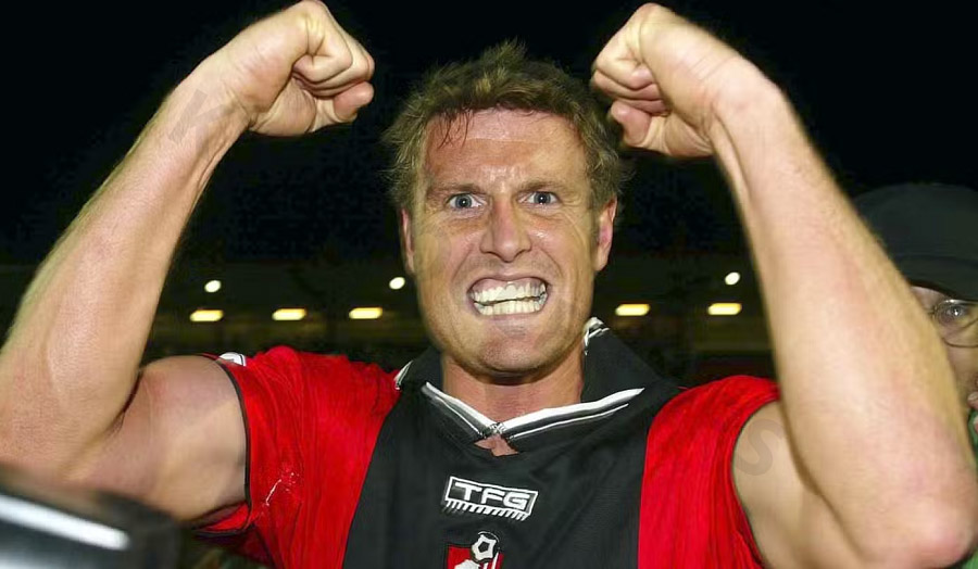 With 524 appearances, Fletcher is an irreplaceable symbol of Bournemouth