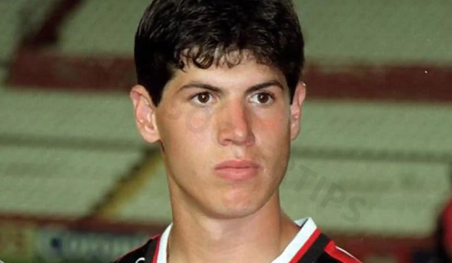 Albert Luque - Cool striker, never misses a chance to score in the penalty area