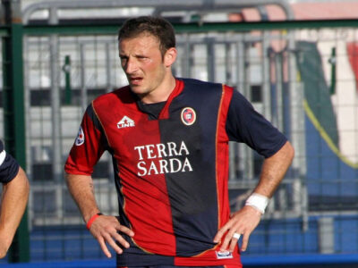 Antonio Langella played a key role in Cagliari's counter-attacks in the early 2000s