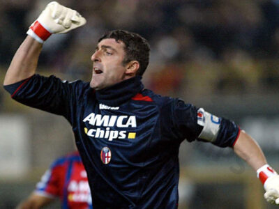 Gianluca Pagliuca - Excellent goalkeeper, symbol of defense and professionalism of Bologna