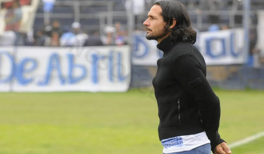 Martín Astudillo - A resilient central midfielder who always cools down the game and supports the attack effectively
