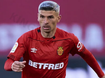 Salva Sevilla - The soul of the midfield, providing excellent control and coordination of play