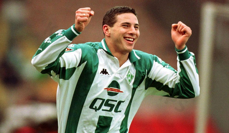 Claudio Pizarro – The foreign striker with the most goals in Bundesliga history, played for Bremen for many years