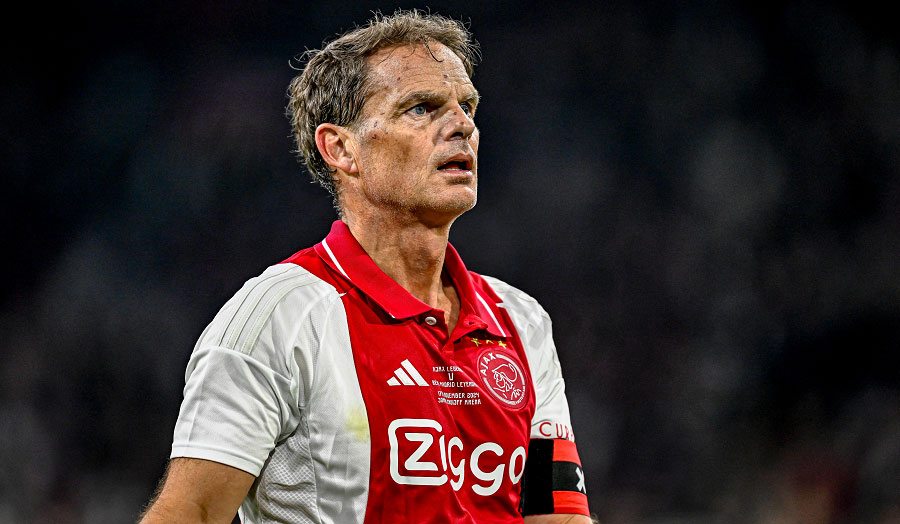 Frank de Boer - Intelligent defender, good at both defending and launching attacks