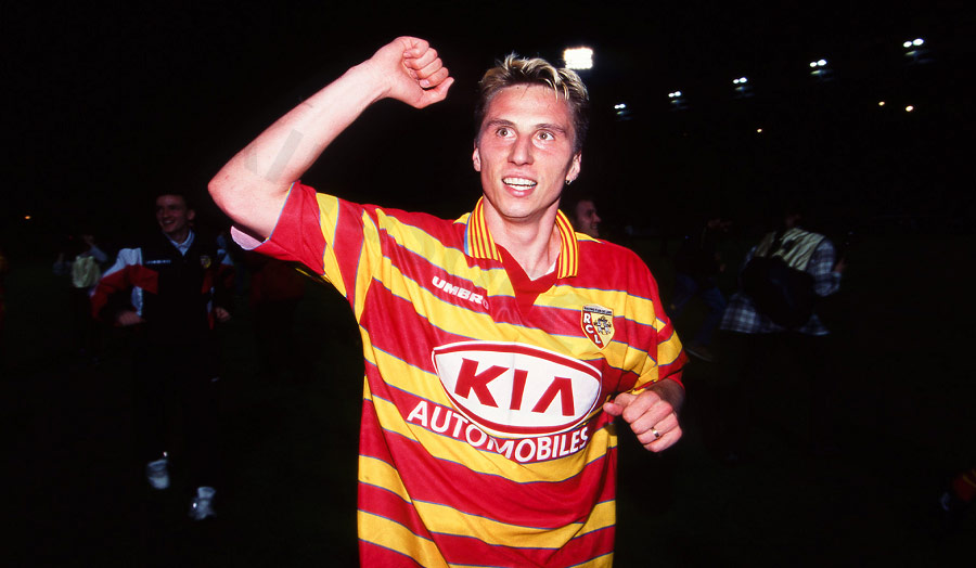 Frédéric Déhu – Smart and solid centre-back, key stopper in the championship year of 1998