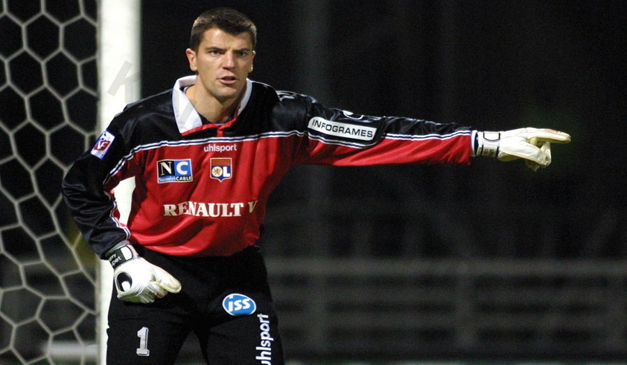 Grégory Coupet – The iron goalkeeper in 7 consecutive championship seasons
