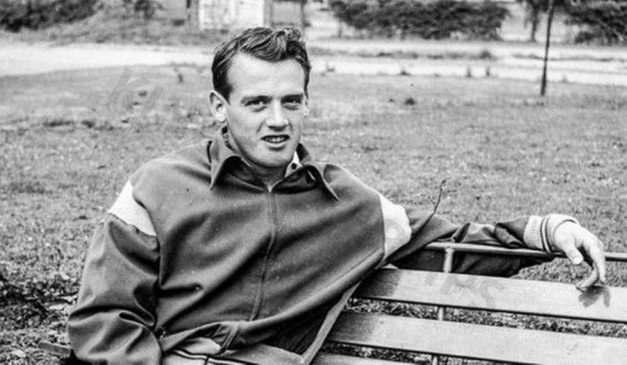 Gunnar Andersson – Scored 194 goals, is the greatest scorer in Marseille history