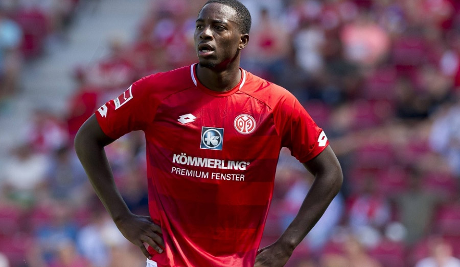 Jean-Philippe Mateta – Tall striker, uses his good physique to score goals and support teammates effectively