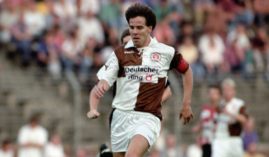 Jürgen Gronau – Defensive pillar, symbol of endurance and resilience