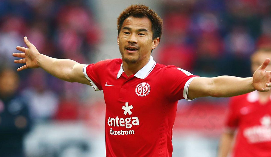 Shinji Okazaki – Fast striker, plays smart and always knows how to finish at the right time to bring home goals