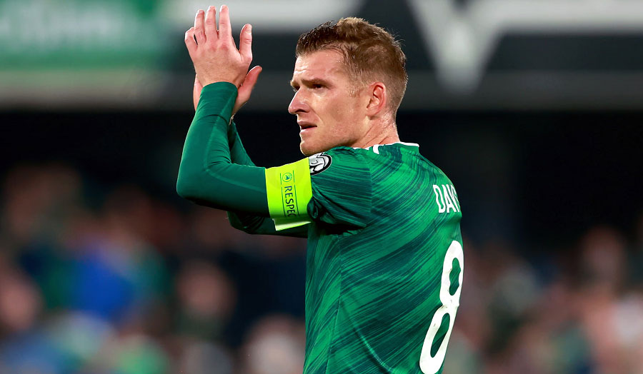 Steven Davis - The silent conductor keeps the rhythm of the match and firmly controls the game