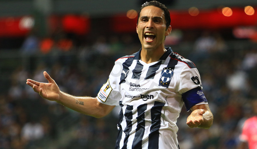 Aldo de Nigris – A brave native striker who always scores in big matches