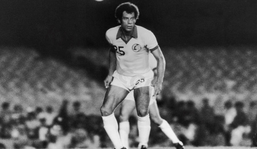 Carlos Alberto Torres - Great right-back, 1970 Brazil captain and Tricolor leader icon