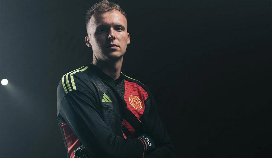 Marek Rodák – Goalkeeper with good reflexes, clean sheet and impressive penalty save